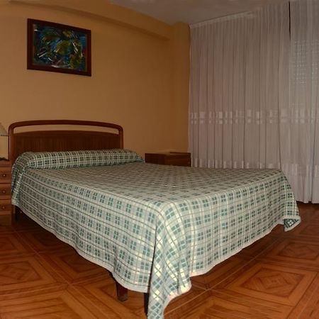 Hostal Baviera Pesués エクステリア 写真